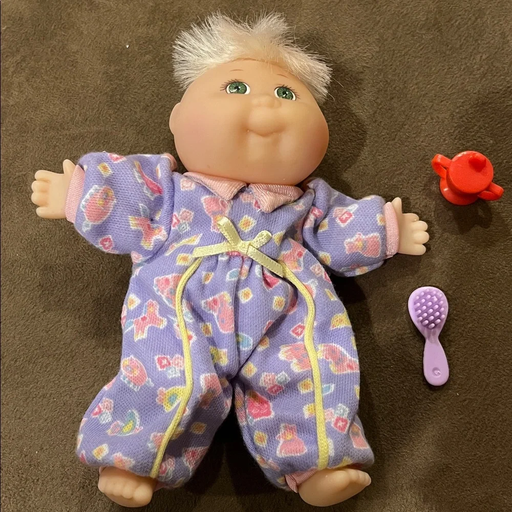 Vintage Cabbage Patch Magic Nursery cradle and mini doll